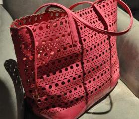 Hollow Korean casual fashion shopping bag bag