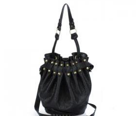 Black shoulder bag rivet punk